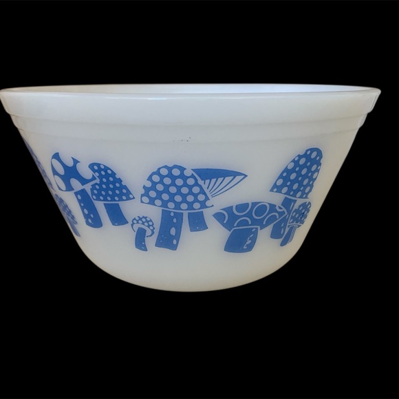 Rare Vintage Federal Glass 9” Blue Mushroom Bowl - Picture 2 of 10